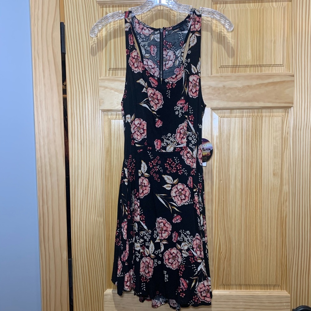 Floral sleeveless dress